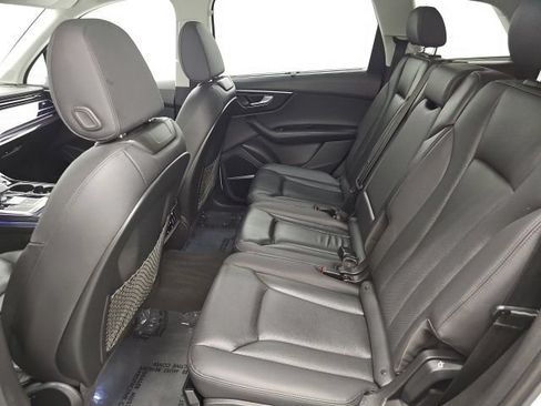 Used 2023 Audi Q7 3.0T Premium Plus AWD/4WD image 30