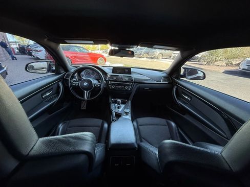 Used 2017 BMW M4 Coupe image 41