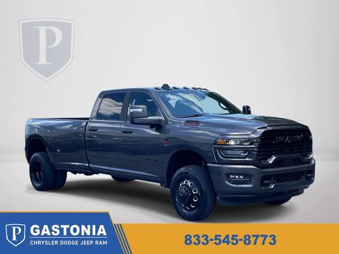 Certified 2026 RAM 3500 Big Horn AWD/4WD image 1