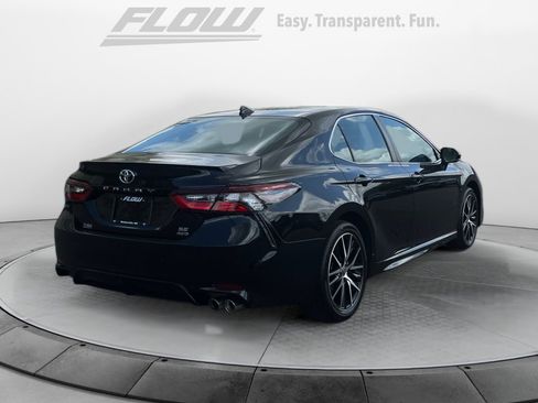 Used 2024 Toyota Camry SE w/ Convenience Package AWD/4WD image 7