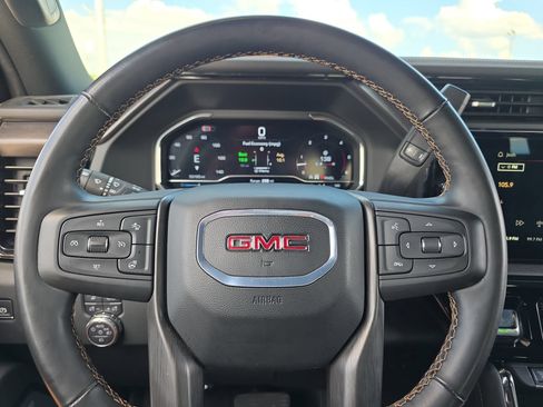 Used 2024 GMC Sierra 2500 AT4 w/ AT4 Premium Plus Package AWD/4WD image 19