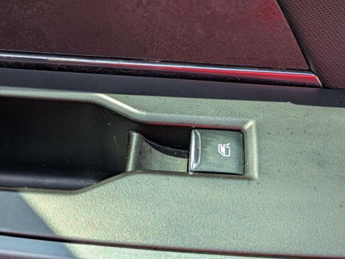 Used 2024 Ford F150 XLT w/ Mobile Office Package image 40