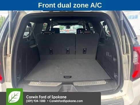 Used 2025 GMC Yukon XL Denali Ultimate AWD/4WD image 8