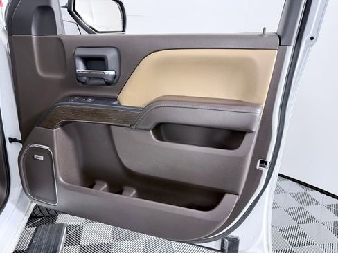 Used 2017 GMC Sierra 1500 Denali w/ Denali Ultimate Package image 10