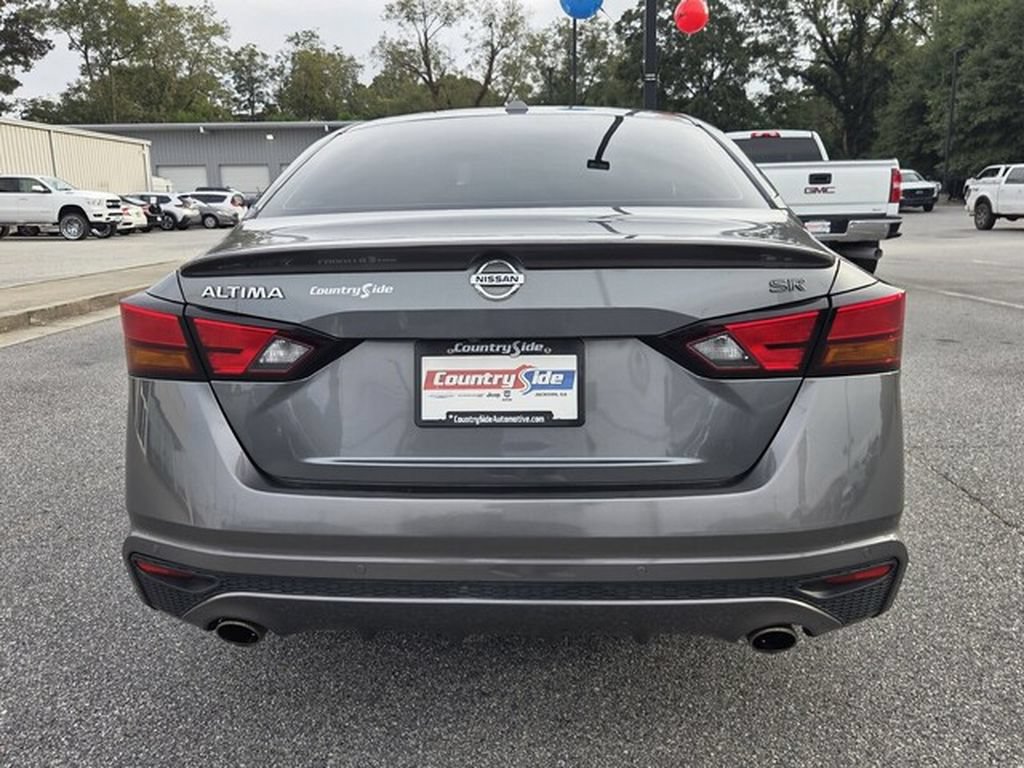 Used 2021 Nissan Altima 2.5 SR FWD image 9