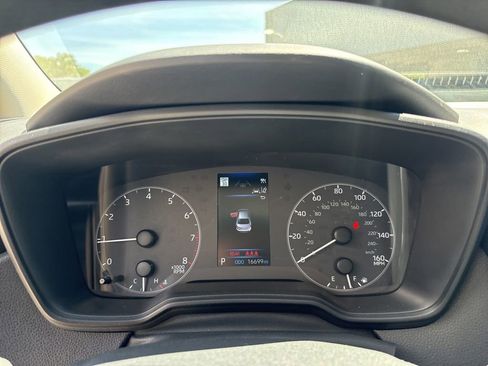 Used 2025 Toyota Corolla LE FWD image 20
