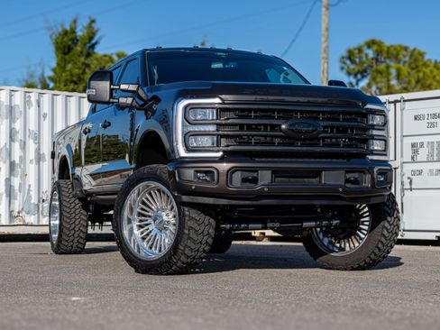 Used 2025 Ford F250 Lariat w/ Lariat Ultimate Package image 1