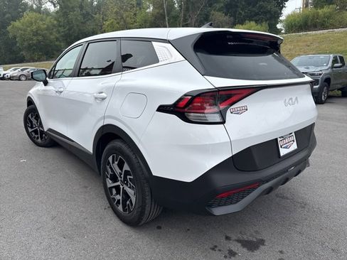 Used 2023 Kia Sportage EX image 6