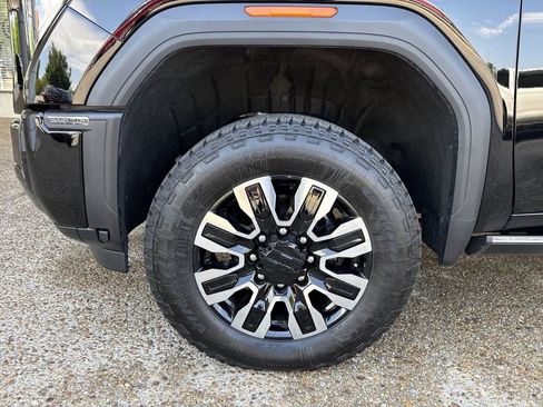 Certified 2025 GMC Sierra 2500 Denali Ultimate AWD/4WD image 34