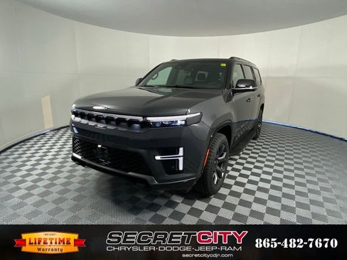 New 2026 Jeep Grand Wagoneer 4WD image 3