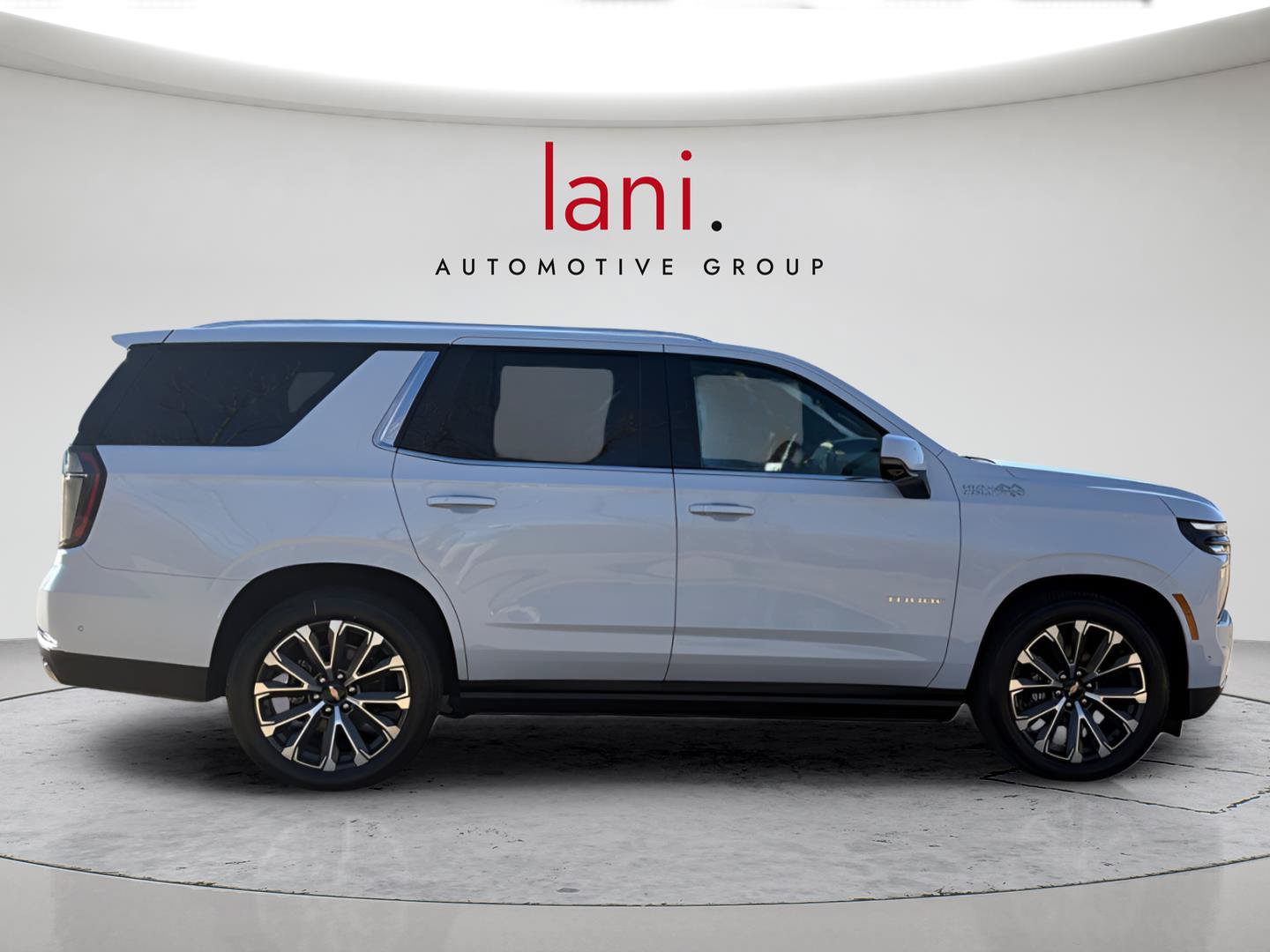 New 2026 Chevrolet Tahoe High Country AWD/4WD image 9