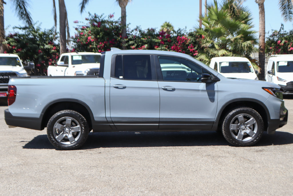 Used 2025 Honda Ridgeline TrailSport image 11