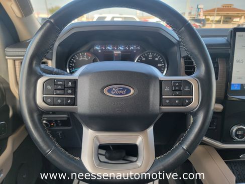 Used 2024 Ford Expedition Max Limited image 19