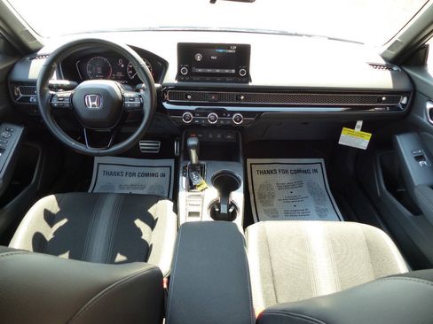 Used 2025 Honda Civic Sport image 29