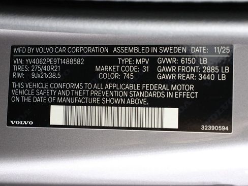 New 2026 Volvo XC90 B6 Plus w/ Protection Package Premier image 17