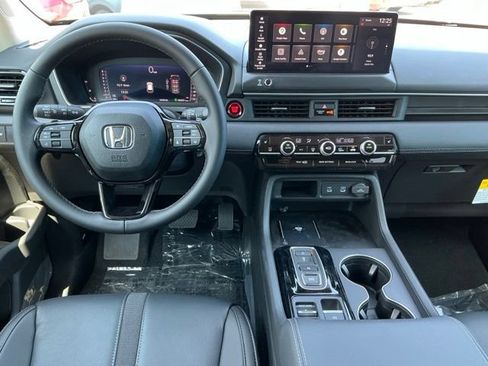 New 2026 Honda Pilot EX-L image 8
