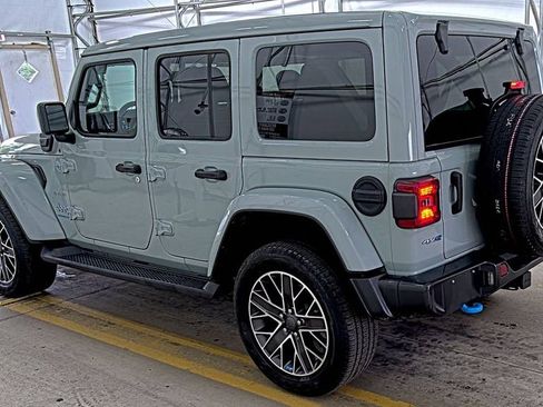 Used 2023 Jeep Wrangler Unlimited Sahara w/ Cold Weather Group AWD/4WD image 4