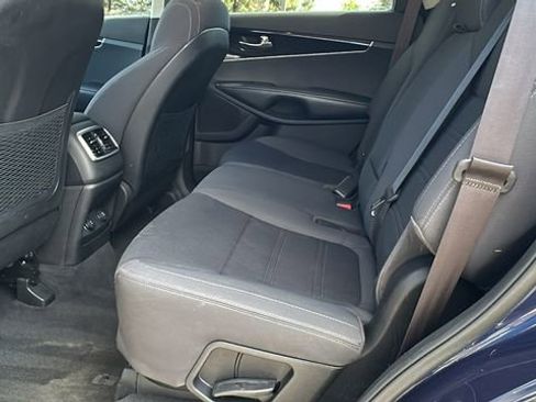 Used 2016 Kia Sorento LX AWD/4WD image 21