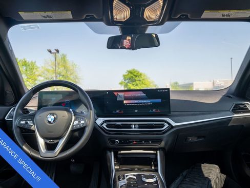 Used 2023 BMW 330i xDrive Sedan w/ Premium Package image 15