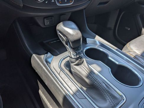 Used 2021 Chevrolet Traverse Premier w/ Redline Edition FWD image 26