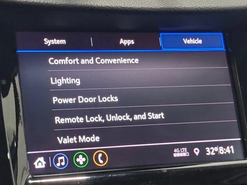 Used 2020 Chevrolet Trax LT w/ LT Convenience Package FWD image 38