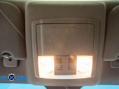 Used 2013 Ford Taurus SEL FWD image 23