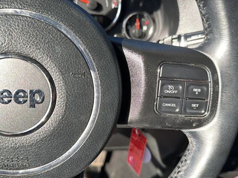 Used 2017 Jeep Wrangler Unlimited Sport w/ Quick Order Package 24S AWD/4WD image 18