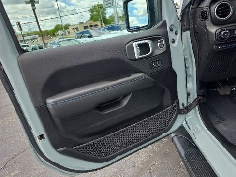 Used 2023 Jeep Wrangler Unlimited Rubicon 4xe w/ Steel Bumper Group AWD/4WD image 16