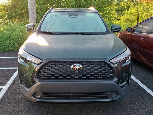 Used 2023 Toyota Corolla Cross LE AWD/4WD image 2