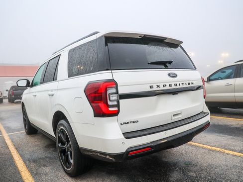 Used 2022 Ford Expedition Limited AWD/4WD image 9
