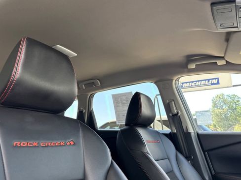 Used 2025 Nissan Rogue SV AWD/4WD image 19
