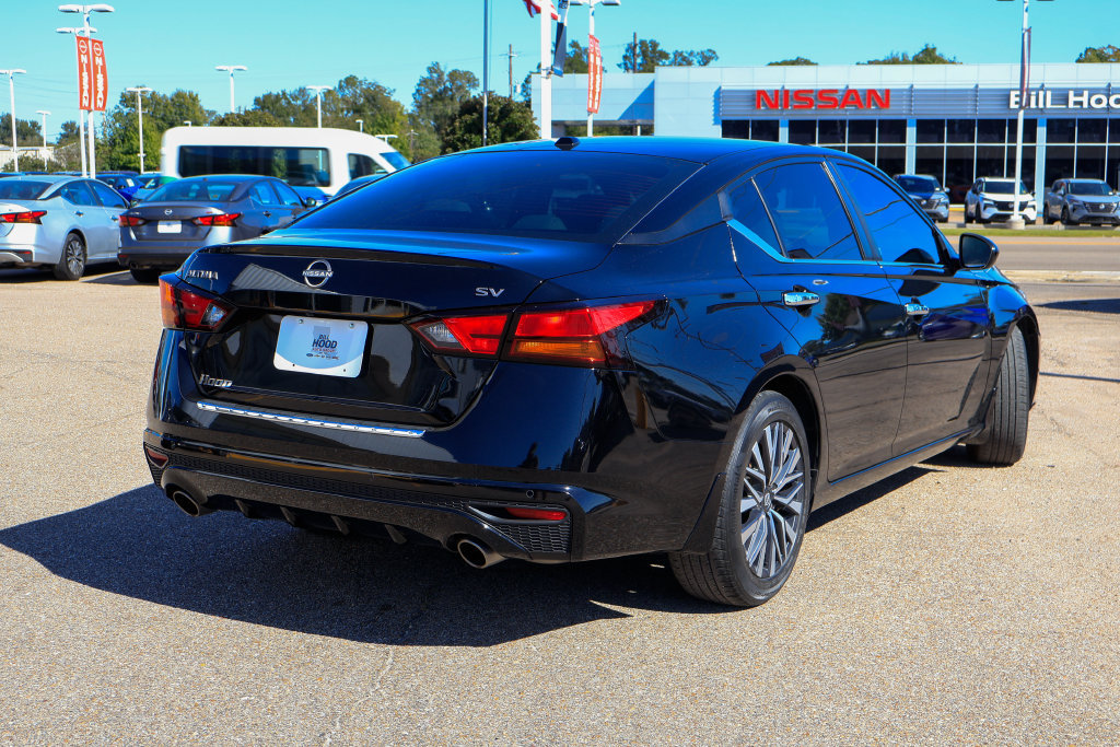 Used 2023 Nissan Altima 2.5 SV w/ SV Premium Package FWD image 21