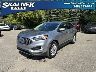 Certified 2023 Ford Edge SEL image 1