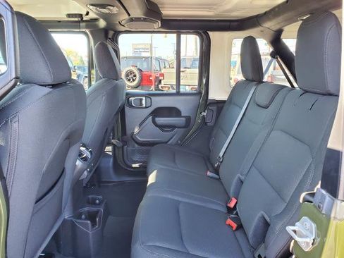 Used 2022 Jeep Wrangler Unlimited Sport image 22