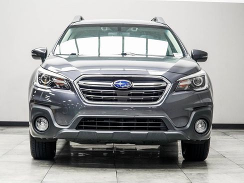 Used 2019 Subaru Outback 2.5i Limited w/ Popular Package #2 image 6