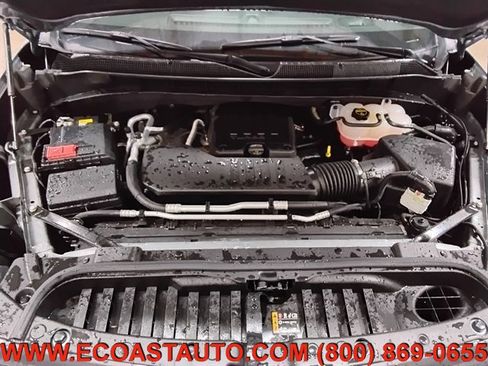 Used 2025 Chevrolet Silverado 1500 Custom image 9