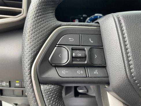 Used 2025 Toyota Tundra Limited image 18