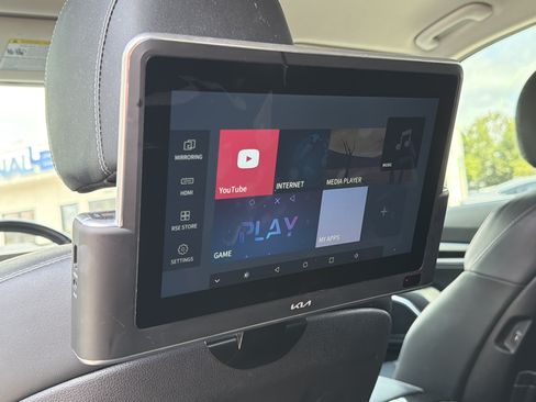Used 2023 Kia Telluride S AWD/4WD image 18