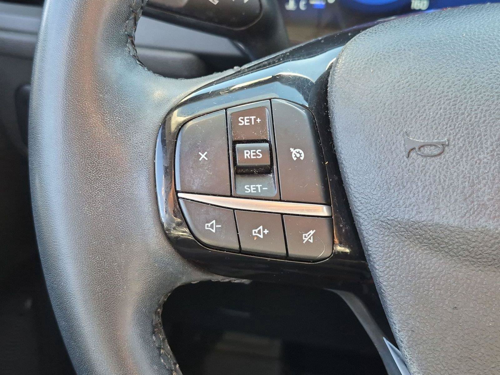 Used 2022 Ford Escape SEL w/ Technology Package AWD/4WD image 15