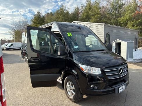 Used 2021 Mercedes-Benz Sprinter 2500 image 13