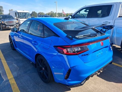 Used 2023 Honda Civic Type R image 6