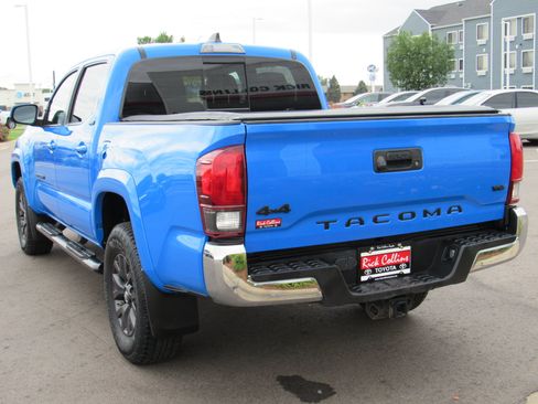 Used 2020 Toyota Tacoma SR5 w/ Blackout Package AWD/4WD image 8