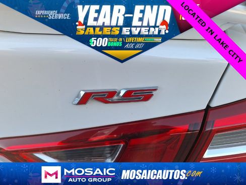 Used 2022 Chevrolet Malibu RS w/ LPO, Floor Liner Package image 9