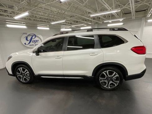 Used 2024 Subaru Ascent Limited w/ Technology Package AWD/4WD image 2