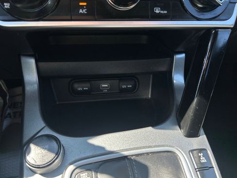 Used 2022 Kia Seltos LX AWD/4WD image 30