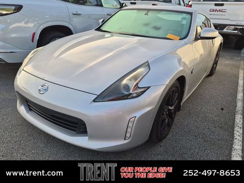 Used 2018 Nissan 370Z Touring RWD image 1