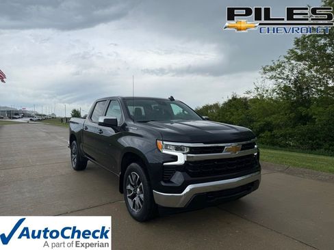 Used 2023 Chevrolet Silverado 1500 LT AWD/4WD image 1