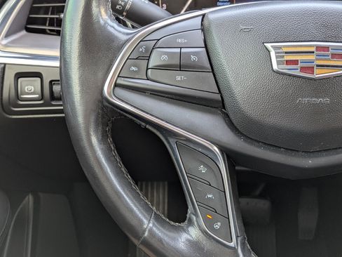 Used 2018 Cadillac XT5 Luxury w/ Driver Awareness Package FWD image 26