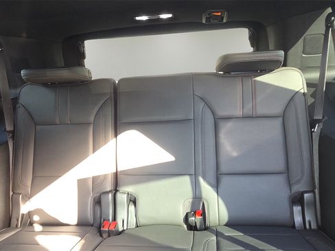 Used 2022 Chevrolet Tahoe RST w/ Luxury Package image 13