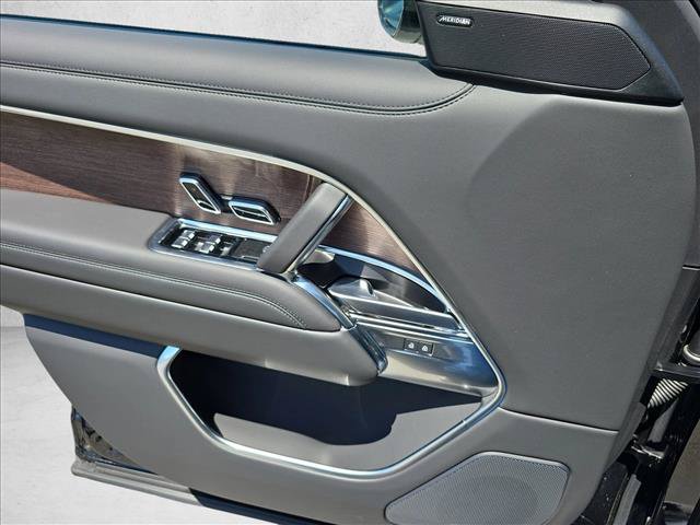 New 2025 Land Rover Range Rover SE AWD/4WD image 27
